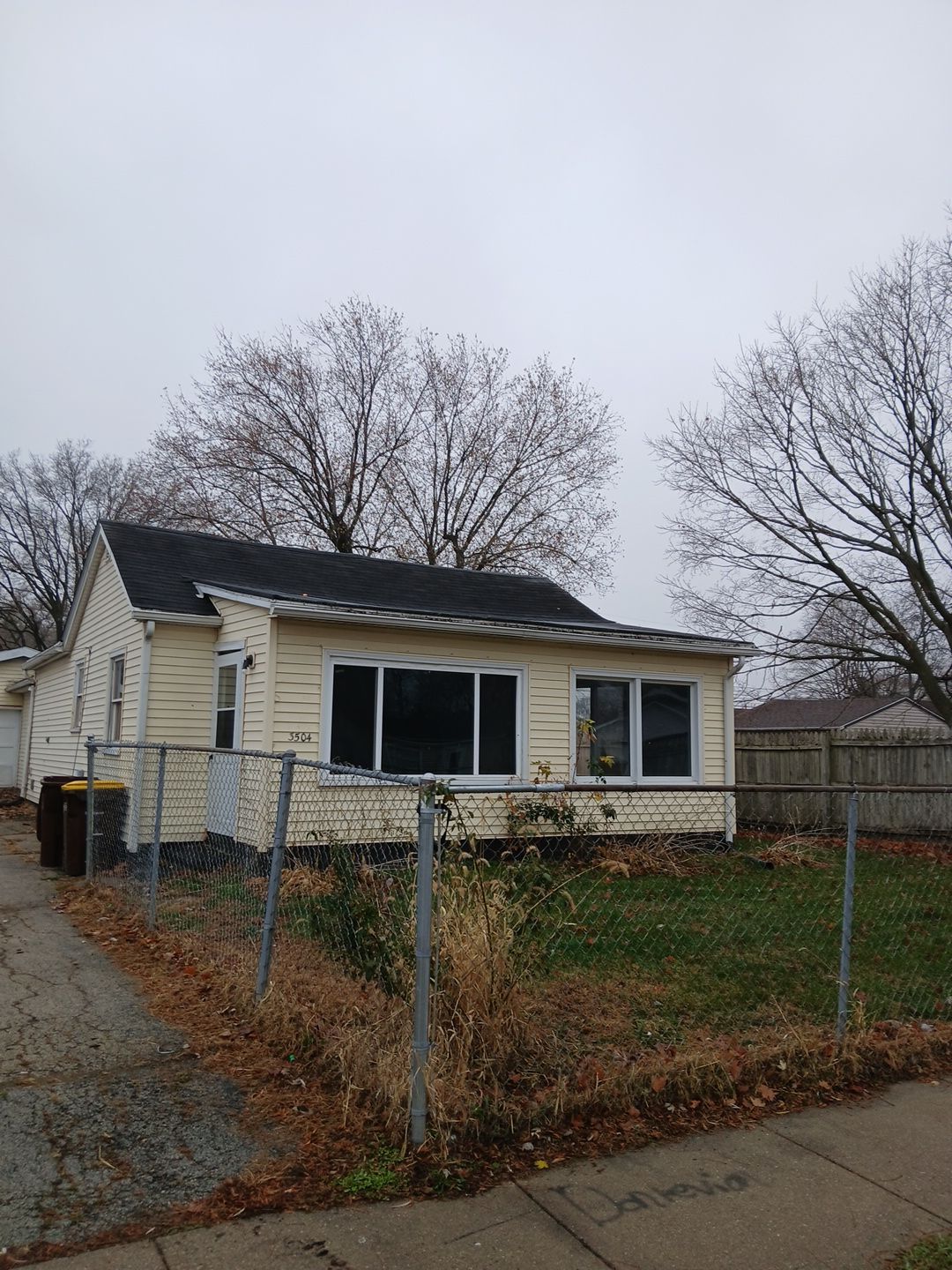 3504 Blackstone Avenue